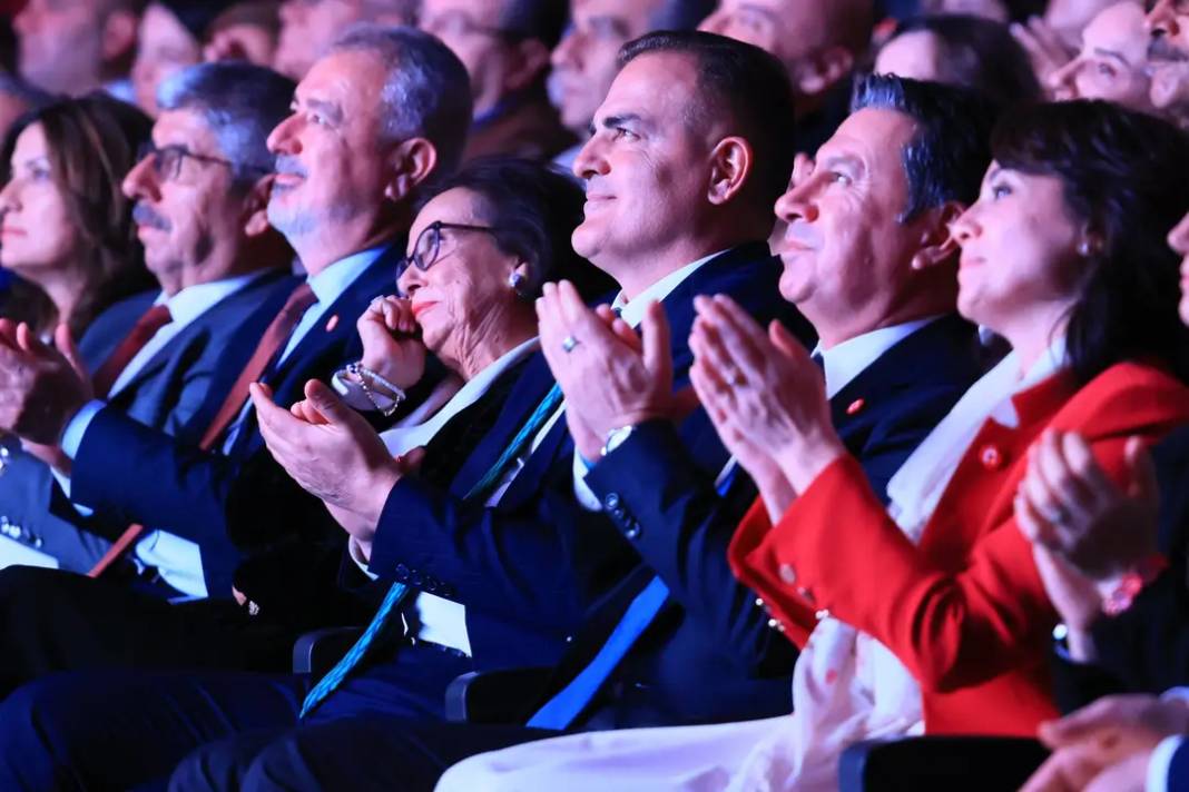 İlk Kadın Vali Lale Aytaman’ın Hayatı Belgesel Oldu 6